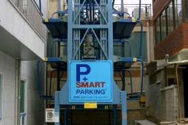 Moderne Parkplätze